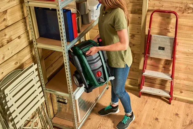 Удобство хранения BOSCH UniversalAquatak 130 Удобство хранения BOSCH UniversalAquatak 130